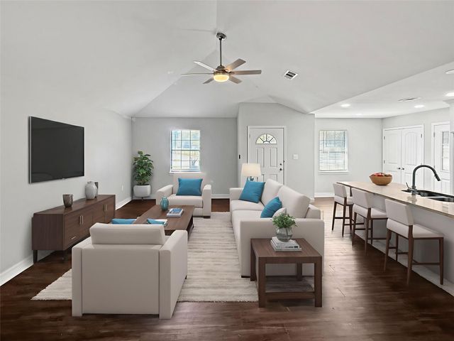 580 W Chance Road, Lumberton, TX 77657