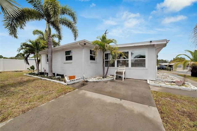 12093 104TH LANE, Largo, FL 33773