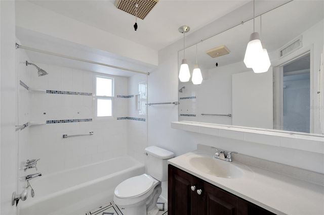 12093 104TH LANE, Largo, FL 33773