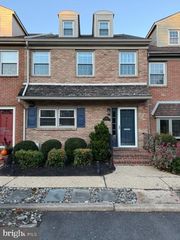 2105 FAIRFIELD PL, Wilmington, DE 19805