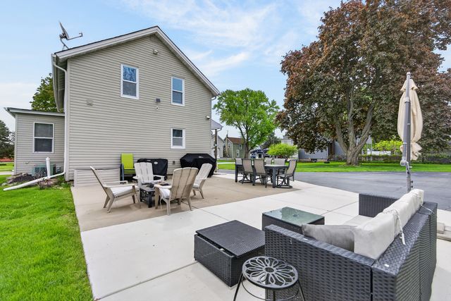 162 Park Street, Hampshire, IL 60140