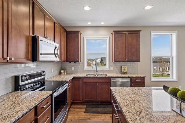 9046 Meadows Drive, Victoria, MN 55386