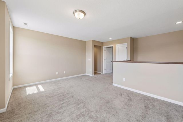 9046 Meadows Drive, Victoria, MN 55386