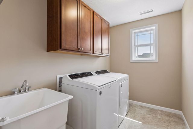 9046 Meadows Drive, Victoria, MN 55386