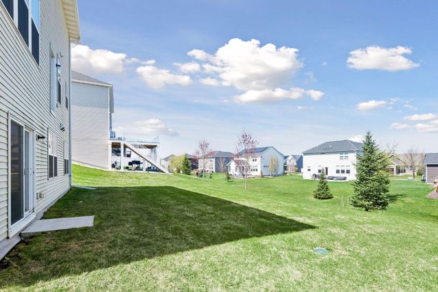 9046 Meadows Drive, Victoria, MN 55386