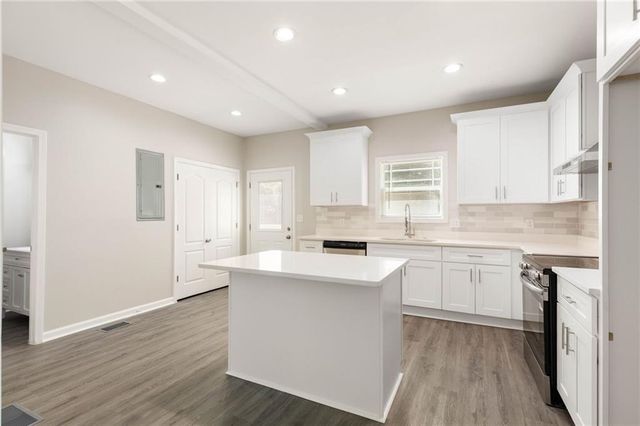 866 Capitol View Avenue NW, Atlanta, GA 30318