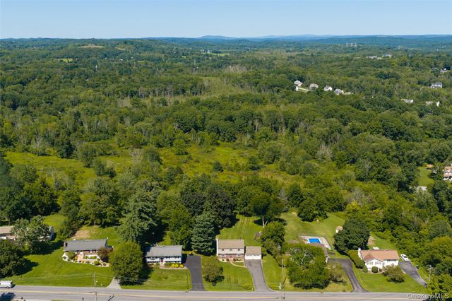 72 Hornbeck Road, Poughkeepsie, NY 12603