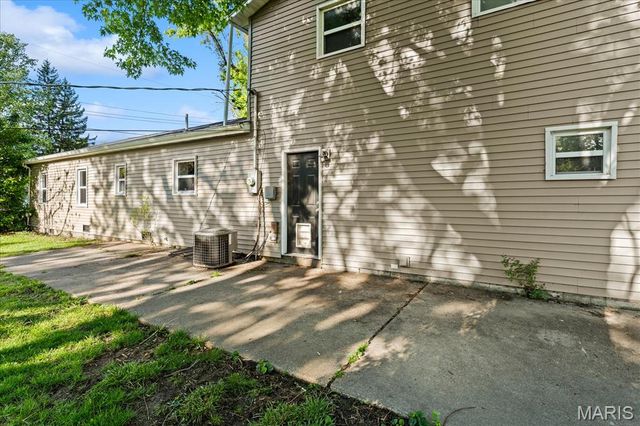 5514 Pontiac Drive, Fairview Heights, IL 62208