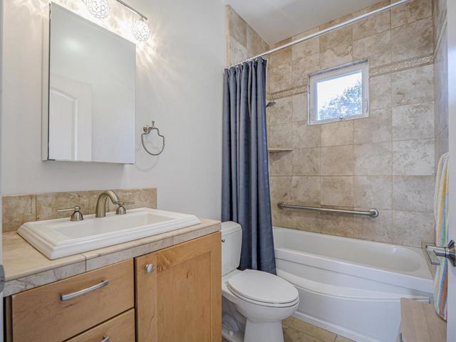 14 3rd Avenue, Davenport, CA 95017