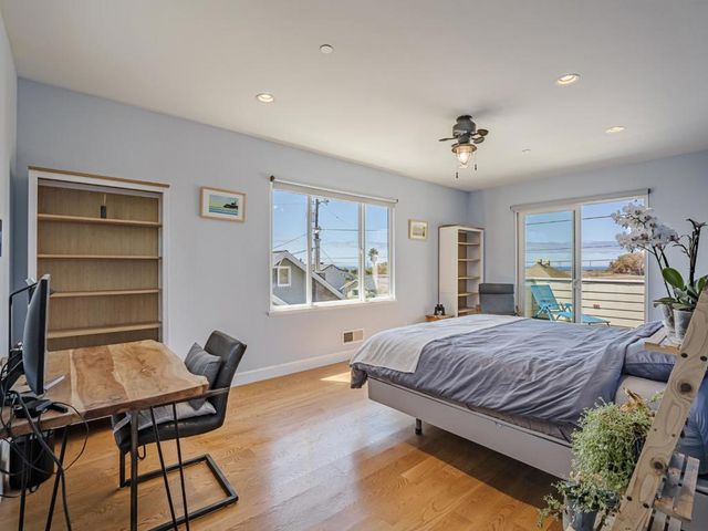 14 3rd Avenue, Davenport, CA 95017