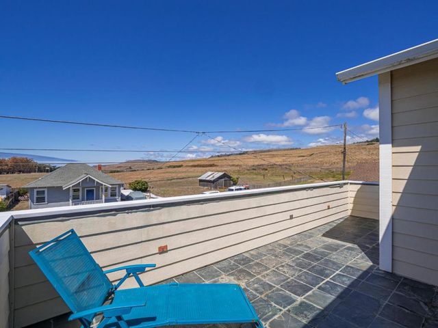 14 3rd Avenue, Davenport, CA 95017