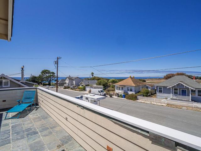 14 3rd Avenue, Davenport, CA 95017