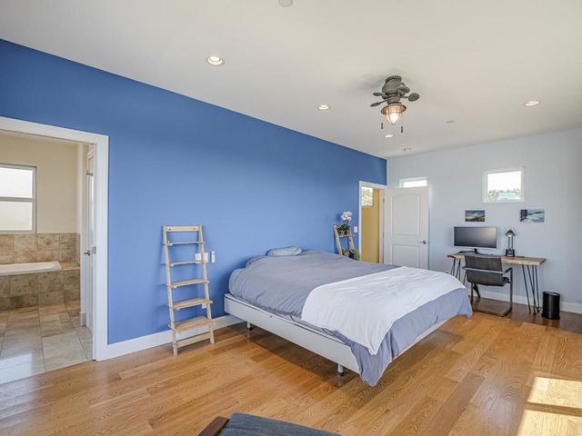 14 3rd Avenue, Davenport, CA 95017