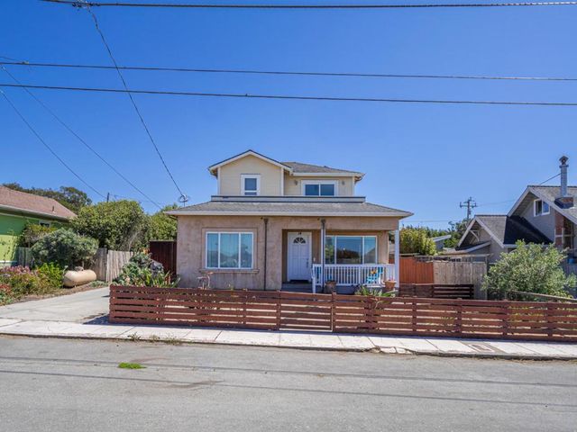 14 3rd Avenue, Davenport, CA 95017