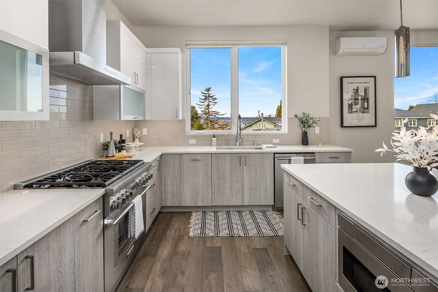 2144 NW 201st Street, Shoreline, WA 98177