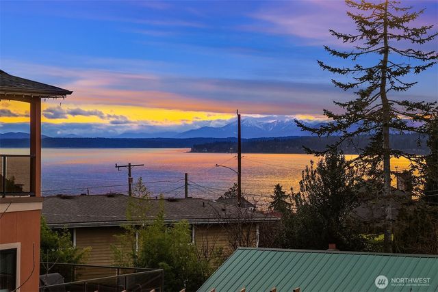 2144 NW 201st Street, Shoreline, WA 98177