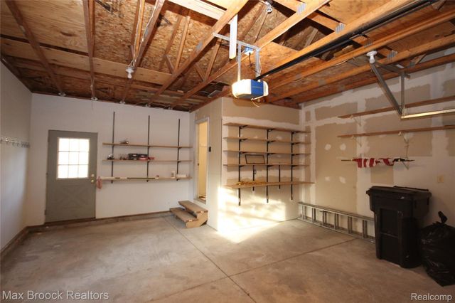 2120 DAINTREE Avenue, West Bloomfield Charter Township, MI 48323
