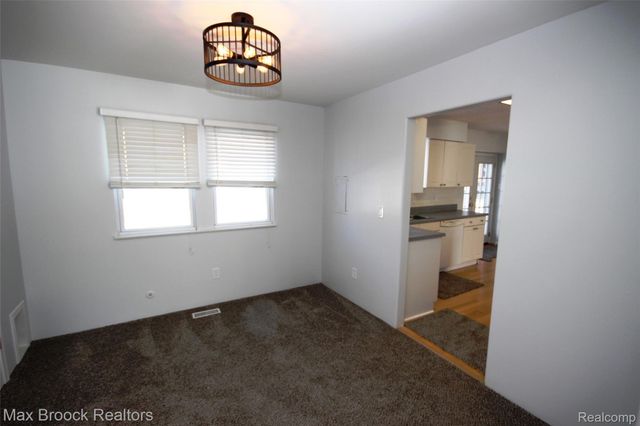 2120 DAINTREE Avenue, West Bloomfield Charter Township, MI 48323