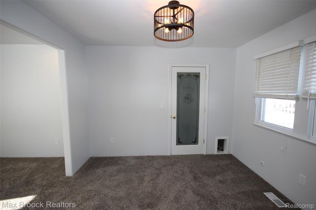 2120 DAINTREE Avenue, West Bloomfield Charter Township, MI 48323