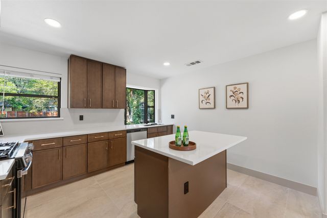 1711 Quadrangle Drive, Dallas, TX 75228