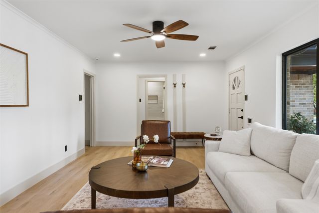 1711 Quadrangle Drive, Dallas, TX 75228