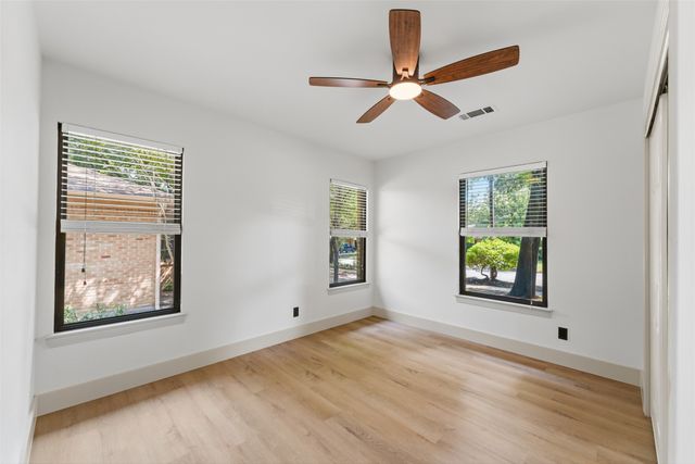 1711 Quadrangle Drive, Dallas, TX 75228
