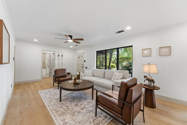1711 Quadrangle Drive, Dallas, TX 75228