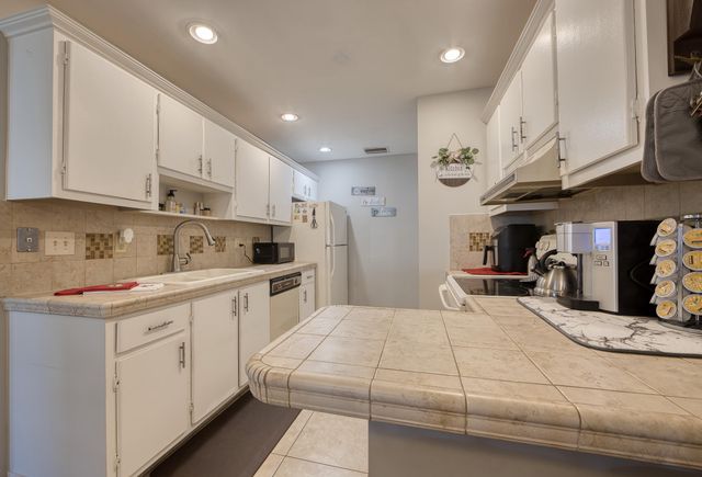 5037 ALFRED Drive, West Palm Beach, FL 33417