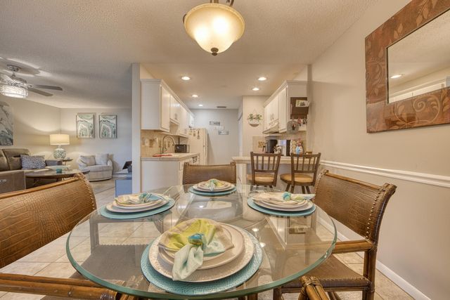 5037 ALFRED Drive, West Palm Beach, FL 33417