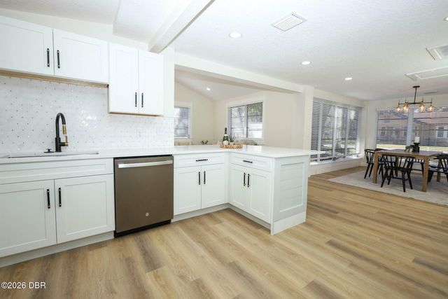 341 Hammond Street, New Smyrna Beach, FL 32168