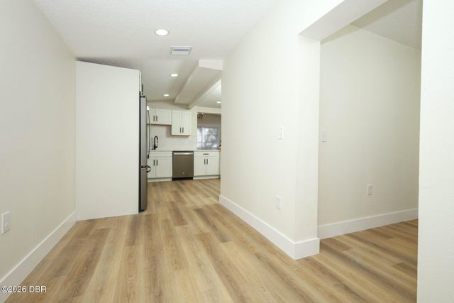 341 Hammond Street, New Smyrna Beach, FL 32168