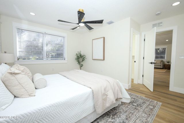341 Hammond Street, New Smyrna Beach, FL 32168