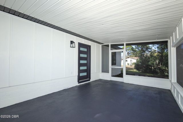 341 Hammond Street, New Smyrna Beach, FL 32168