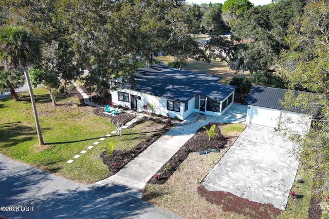 341 Hammond Street, New Smyrna Beach, FL 32168