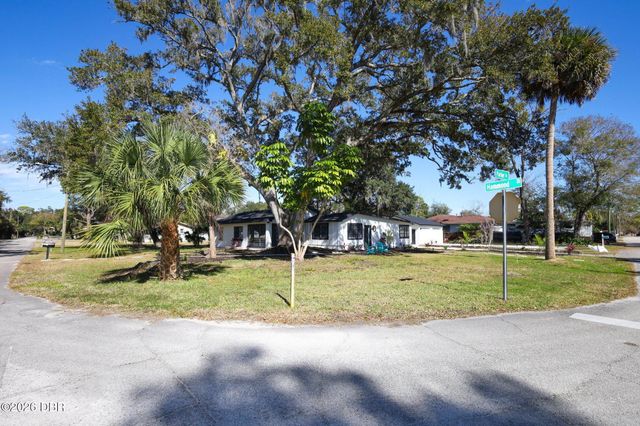 341 Hammond Street, New Smyrna Beach, FL 32168
