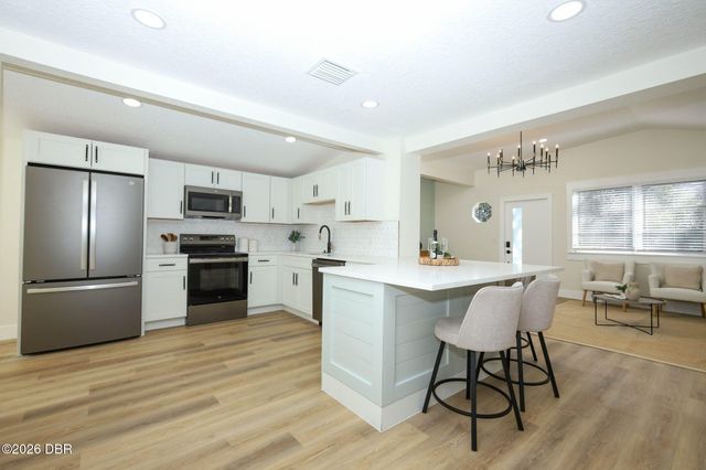 341 Hammond Street, New Smyrna Beach, FL 32168