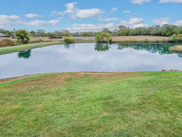 924 E 1938th Road, Eudora, KS 66025