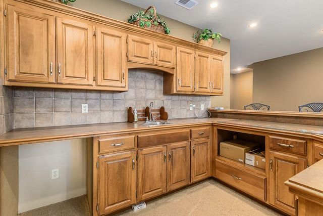 924 E 1938th Road, Eudora, KS 66025