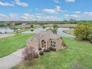 924 E 1938th Road, Eudora, KS 66025