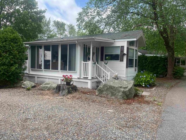 308 State Route 286 # 77, Seabrook, NH 03848