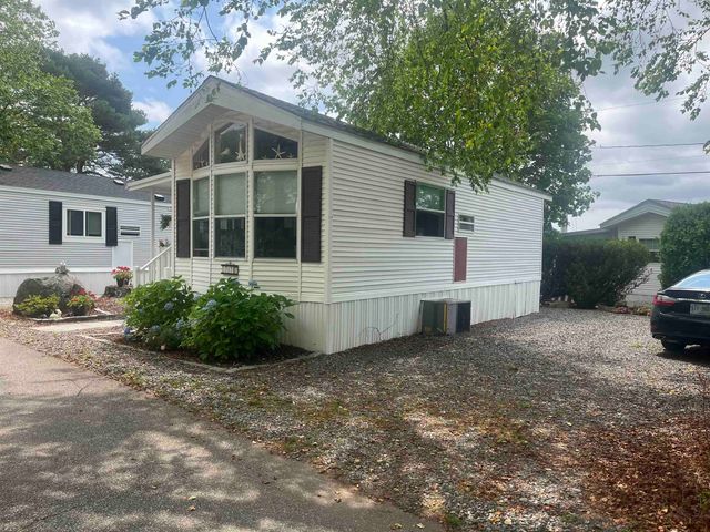 308 State Route 286 # 77, Seabrook, NH 03848
