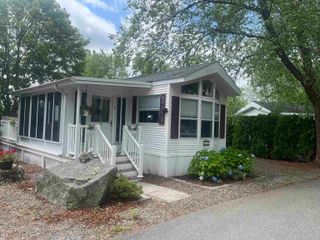 308 State Route 286 # 77, Seabrook, NH 03848