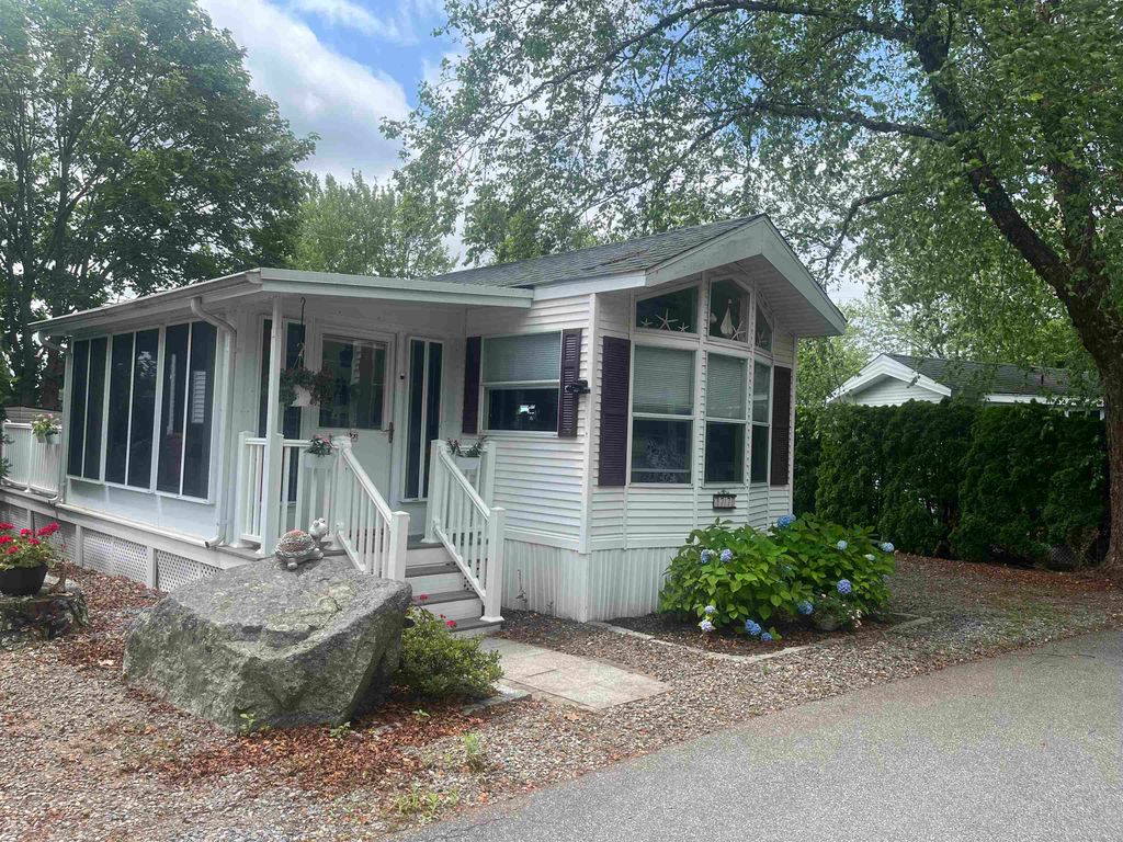 308 State Route 286 # 77, Seabrook, NH 03848