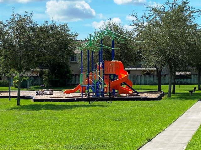 1978 SE 23rd Ter, Homestead, FL 33035