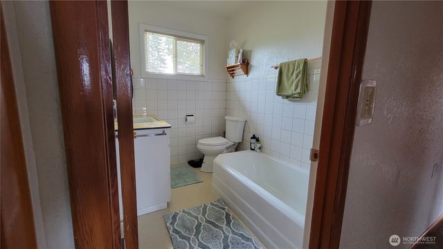 1296 US HWY 12, Chehalis, WA 98532