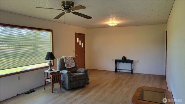 1296 US HWY 12, Chehalis, WA 98532