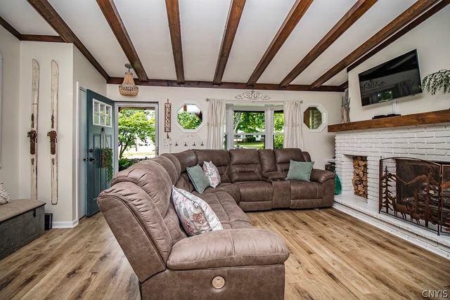 8244 East Seneca, Manlius, NY 13104