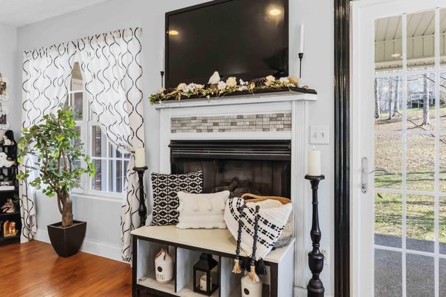 398 Carriage Lane, Jamestown, KY 42629