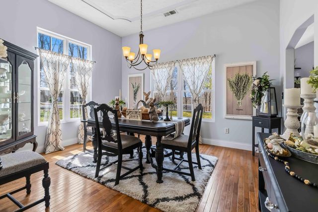 398 Carriage Lane, Jamestown, KY 42629