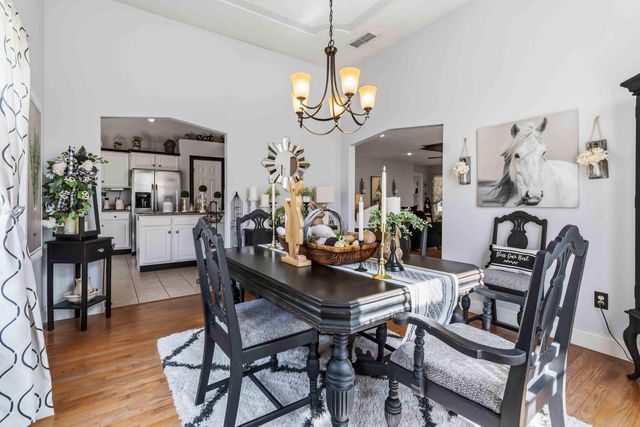 398 Carriage Lane, Jamestown, KY 42629